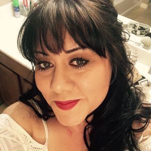 Meet your Posher, Yvette